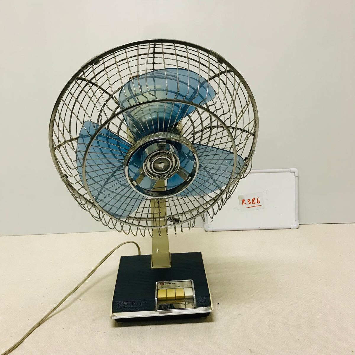 昭和レトロ HITACHIデスクファン 扇風機 No,D―680中古品拍卖