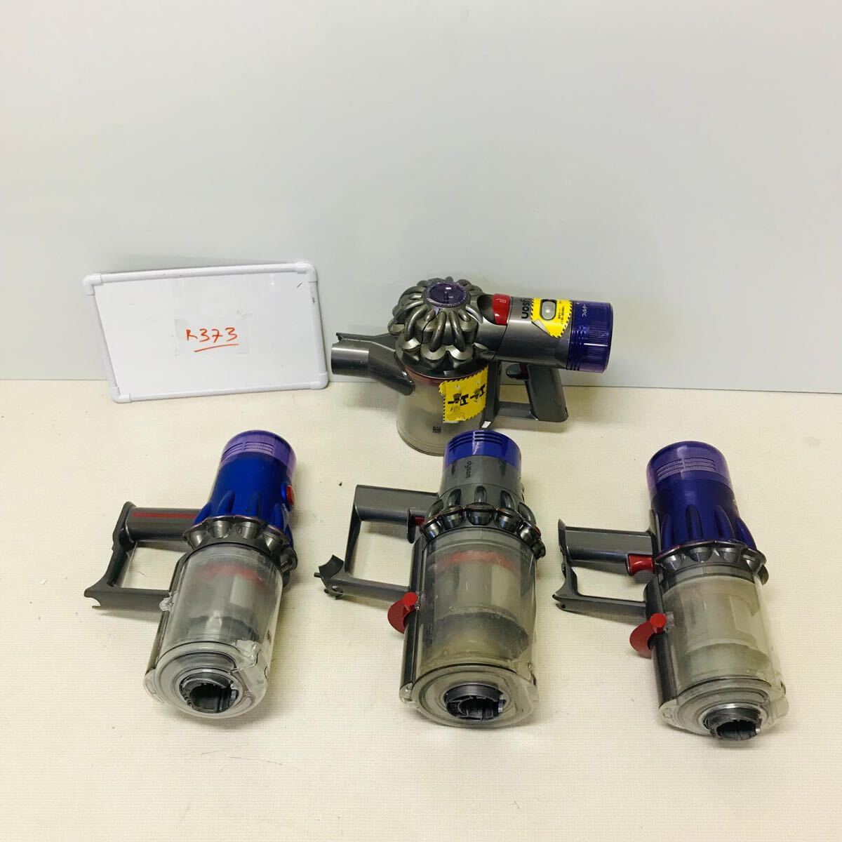 ダイソン dyson V12 detect slim Fluffy SV20 /SV12コードレスクリーナー サイクロン掃除機 ジャンク品拍卖