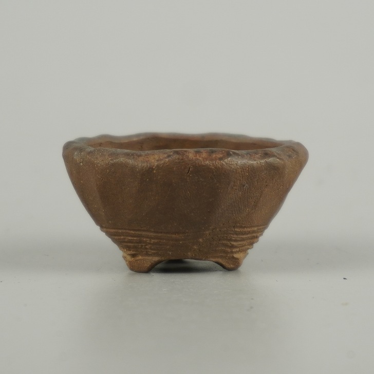 【中古】 盆栽鉢 万古 春山 豆鉢 長辺 約 5cm 丸鉢 泥物 ミニ鉢 鑑賞 観賞用 現品 中古鉢拍卖