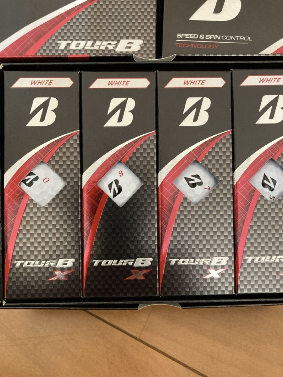 ツアーB X ホワイト1ダース拍卖