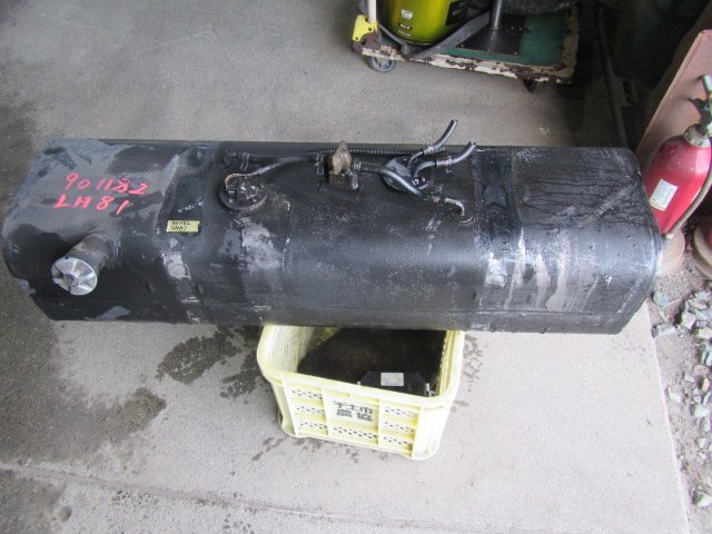 【個人宅配送不可】トヨタ クイックデリバリーLH81VH H9年式 ■フューエルタンク/燃料タンク ジャンク品■中古★901182拍卖