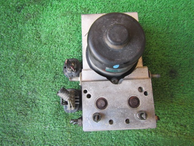 三菱 キャンター FE70D H20年式 ■ABSブレーキアクチュエーター ジャンク品 ■中古 ★901184拍卖