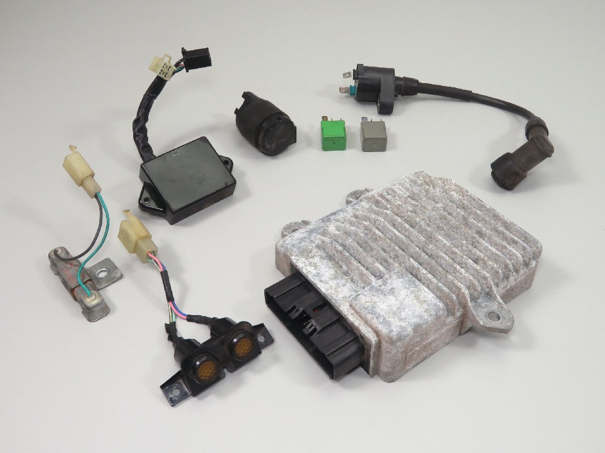 ⑨ZOOMER/ズーマー/AF58 純正 キャブ車 電装 CDI/イグナイター レギュレーター イグニッションコイル リレー 検 ノーマル 1 AF54 AF56 AF57拍卖