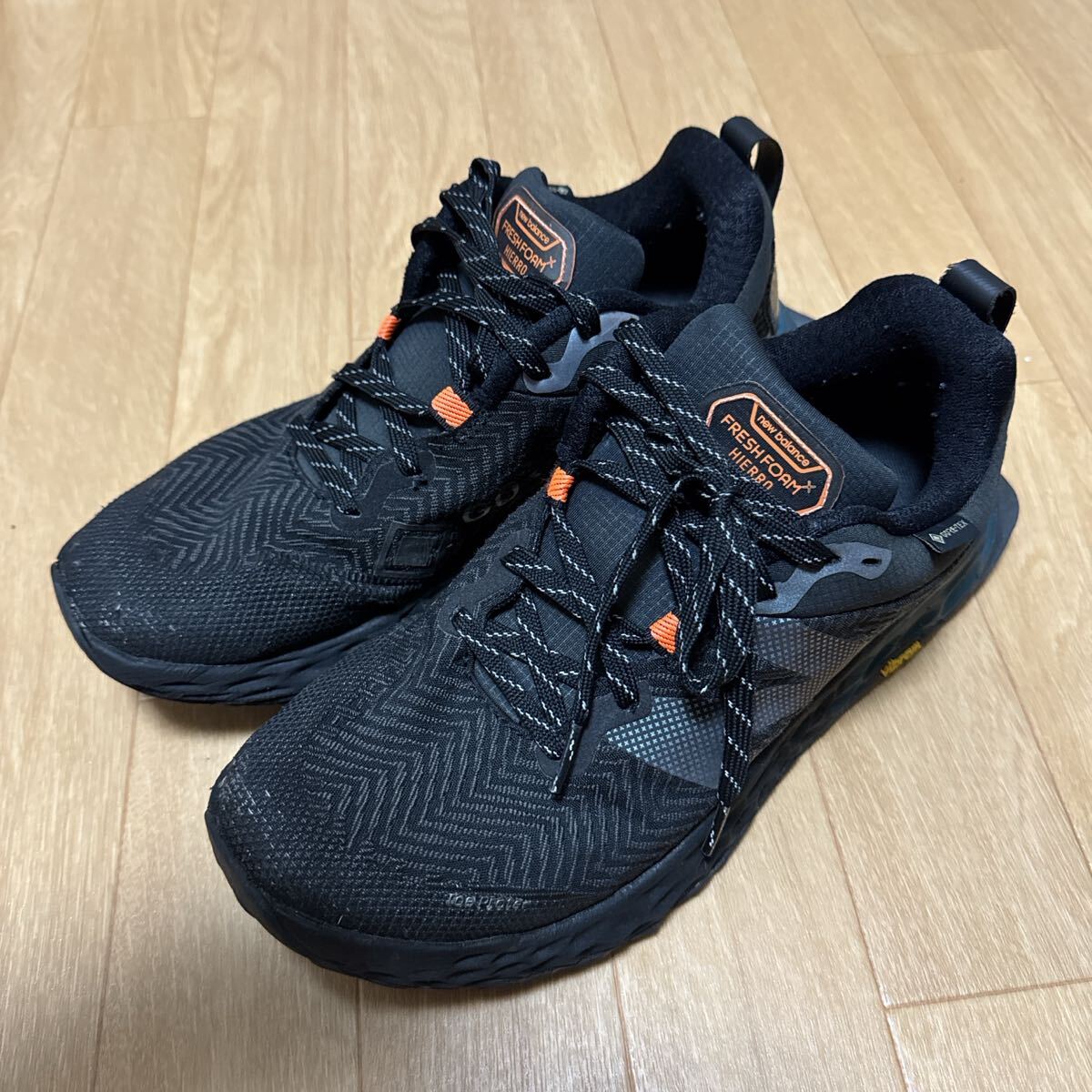 ニューバランス V6 Fresh Foam Hierro v6 ゴアテックス拍卖