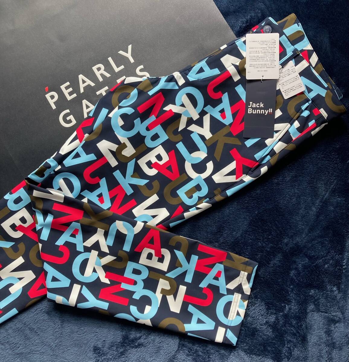 新品 パーリーゲイツ ジャックバニー 撥水3レイヤーコーティングパンツ(4)サイズM/紺 PEARLY GATES JACK BUNNY拍卖