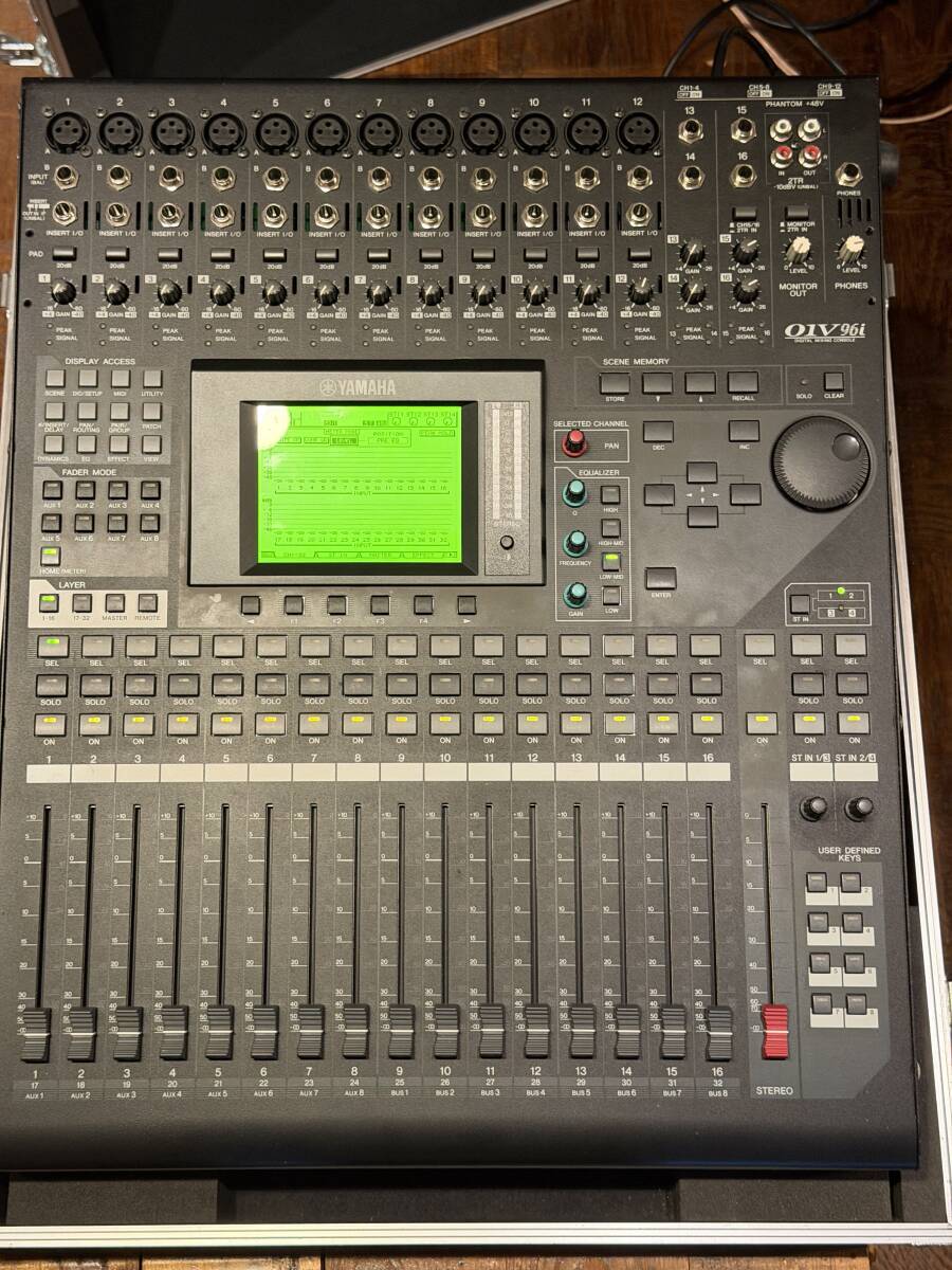 YAMAHA 01V96i デジタルミキサー 美品 オプションカード、専用ケース、ラックマウント金具付き拍卖