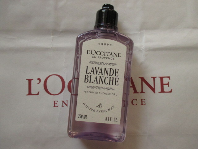 ロクシタン ラヴァンドブランシュ (ホワイトラベンダー) パフュームドシャワージェル 250ml拍卖
