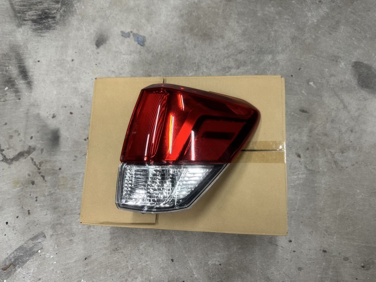 SK5 SKE フォレスター テールランプ 右拍卖