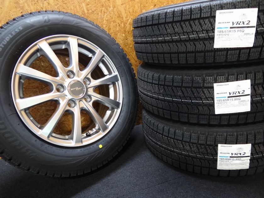 ★185/65R15 88Q ブリザック VRX2 BLIZZAK 24年製 RACING FORCE 5/114.3 +53 フリード GB5 GB6 スタッドレス 未使用★ G拍卖