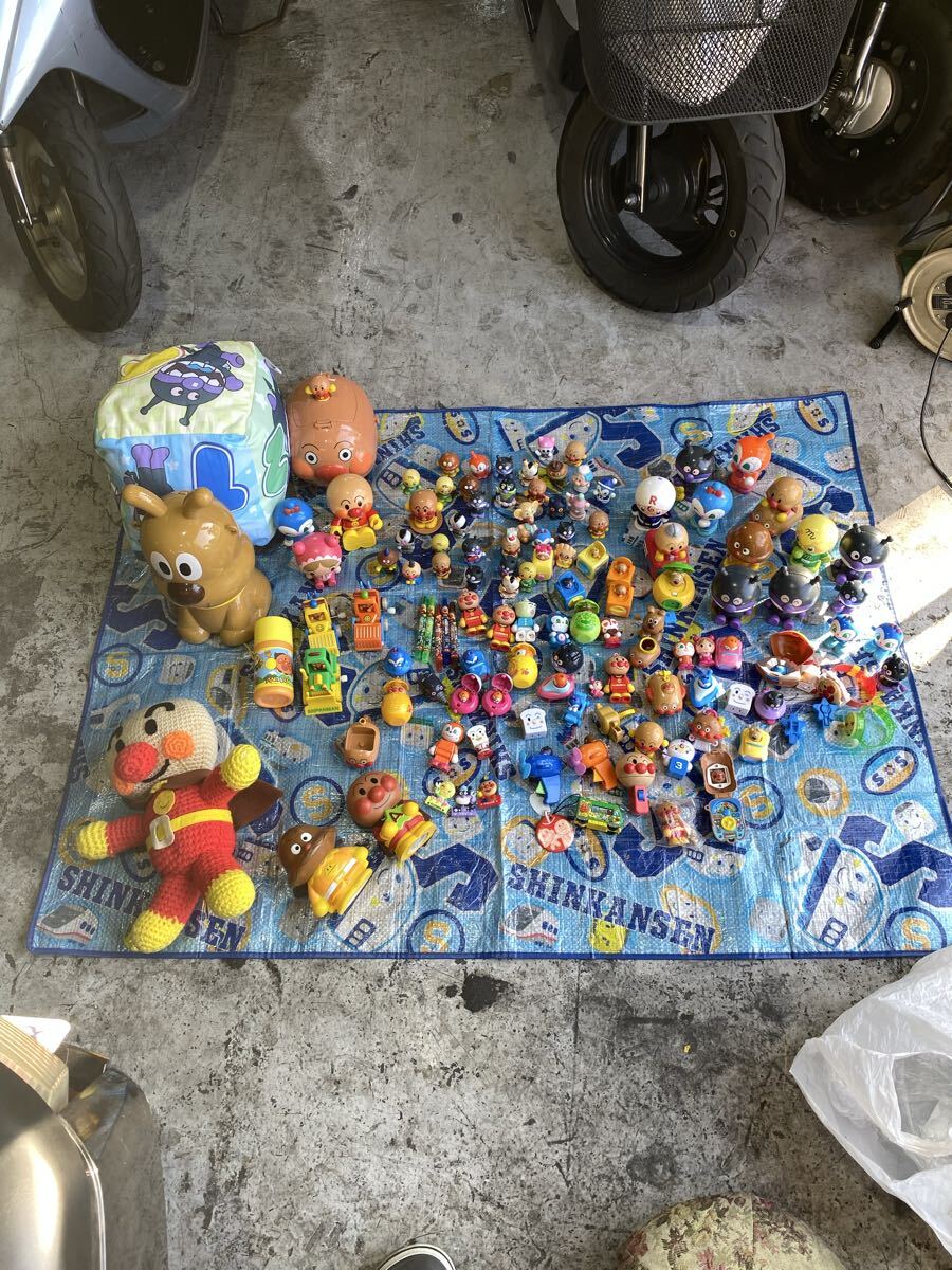 アンパンマン1990年代含む 指人形、編みぐるみ、ガチャなど、信金非売品貯金箱など おもちゃ拍卖