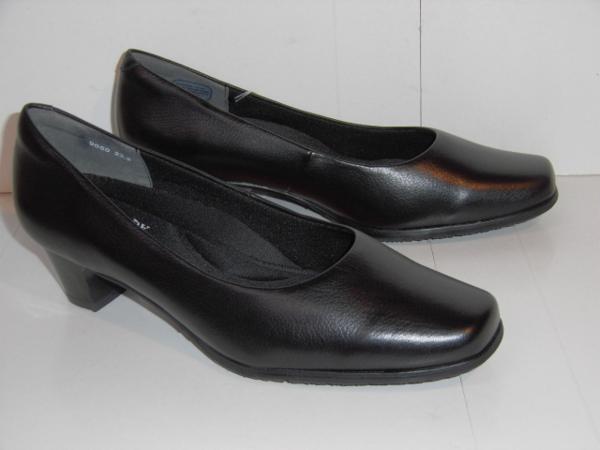 痛くない幅広 4E 22.5 AQUA LADY アクアレディー 9050 黒 婦人 レディース 本革 冠婚葬祭 お葬式 婦人靴 フォーマル プレーン パンプス拍卖