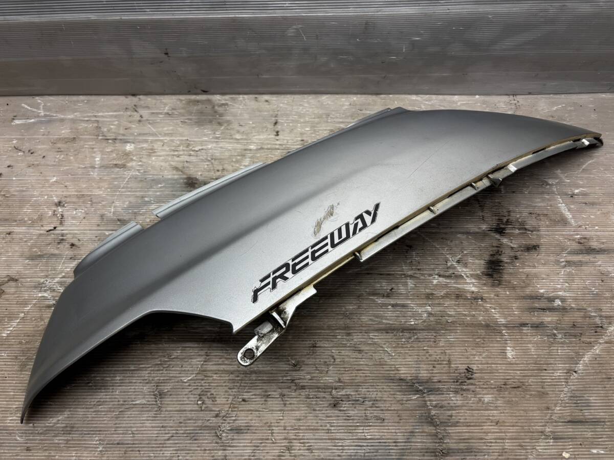 【管32】ホンダ・フリーウェイ・MF03・純正・右シートカウル・補修・再塗装ベース拍卖