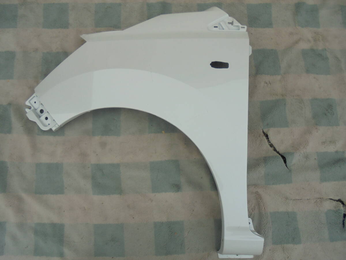 ミライース LA350S.LA360S 純正 左フェンダー 53812-B2A90 ☆送料格安 ☆要確認   7684拍卖
