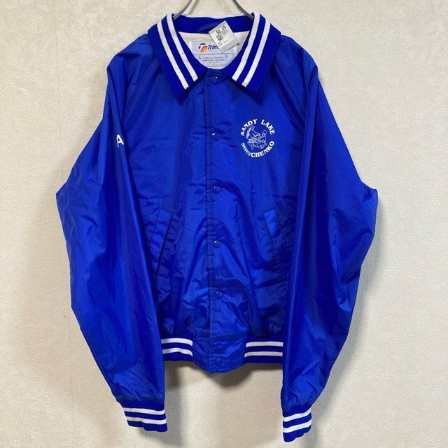 A206 トライマーク L アメリカ古着 タイ製 ナイロン スタジャン ジャケット ブルー Trimark メンズ拍卖