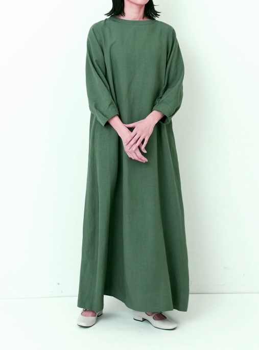 新品 定価3万 アデュートリステス レーヨンリネンワンピース カーキ拍卖