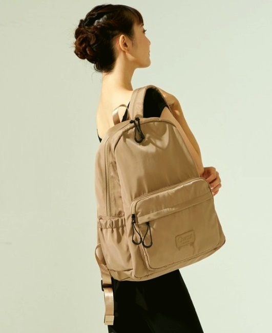 Chacott ベーシックバックパック ベージュ 大容量 チャコット リュック拍卖