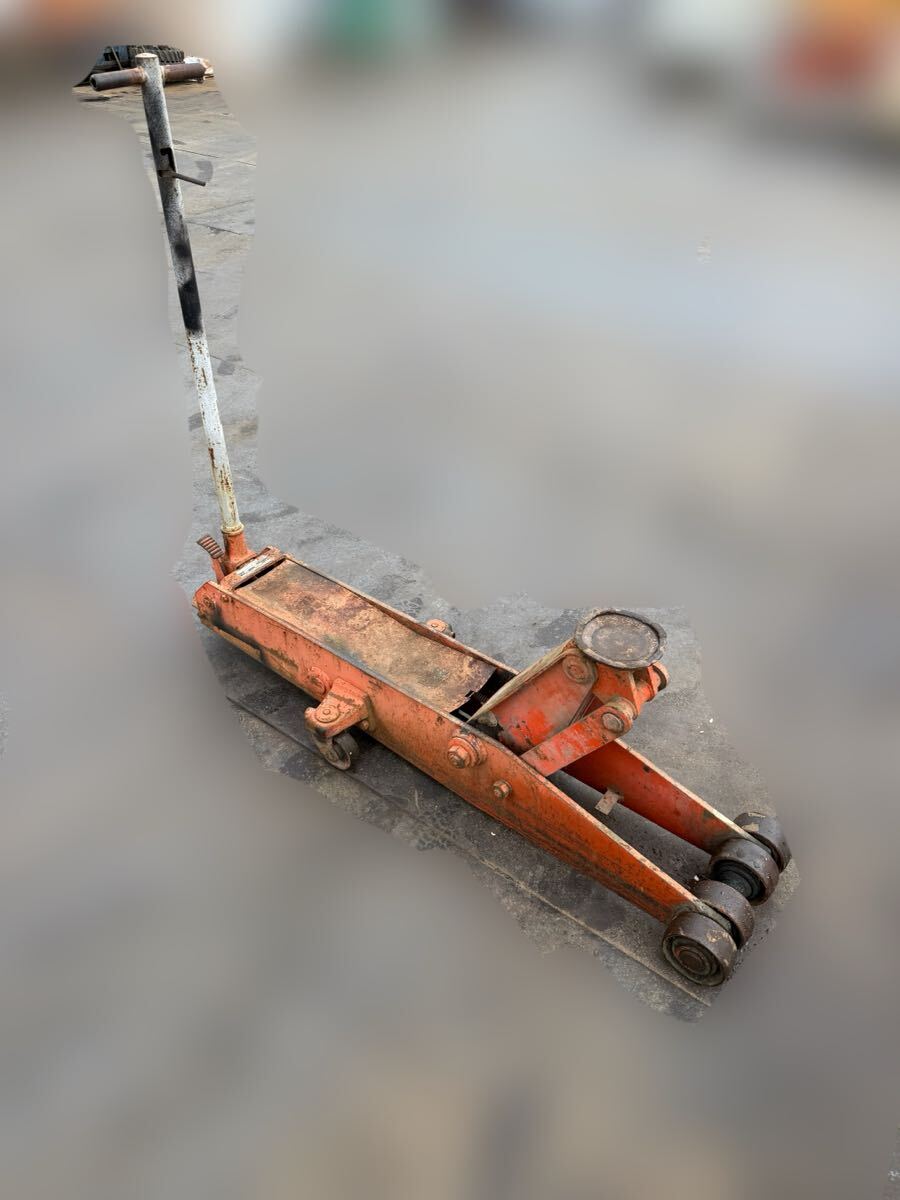 油圧ジャッキ バンザイ 18トン M-2000M 重荷 ガレージジャッキ フロアジャッキ バンザイ BANZAI 現状品 中古品 手渡し 着払い拍卖