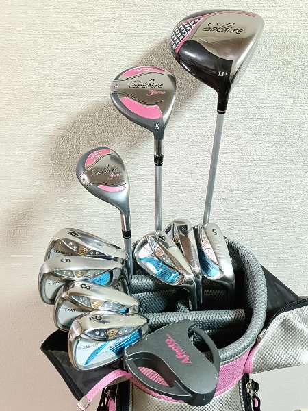 即決 12本セット レディース キャロウェイ ソレイユ ウッド 3本 アメリカン倶楽部 アイアン 8本 amc TEXASLD パター キャディバッグ 中古拍卖