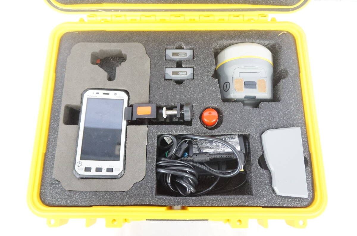② Trimble トリンブル R10 GNSS受信機 Panasonic パナソニック FZ-X1 タブレット 測量 1110241211拍卖