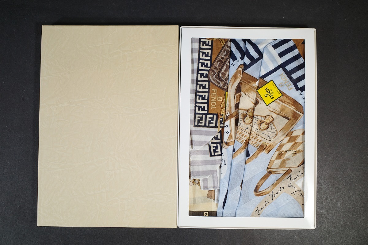 【未使用】 3枚セット FENDI フェンディ ハンカチ 大判 ひざ掛け 58×58cm ブランドハンカチ レディース 綿100% 拍卖