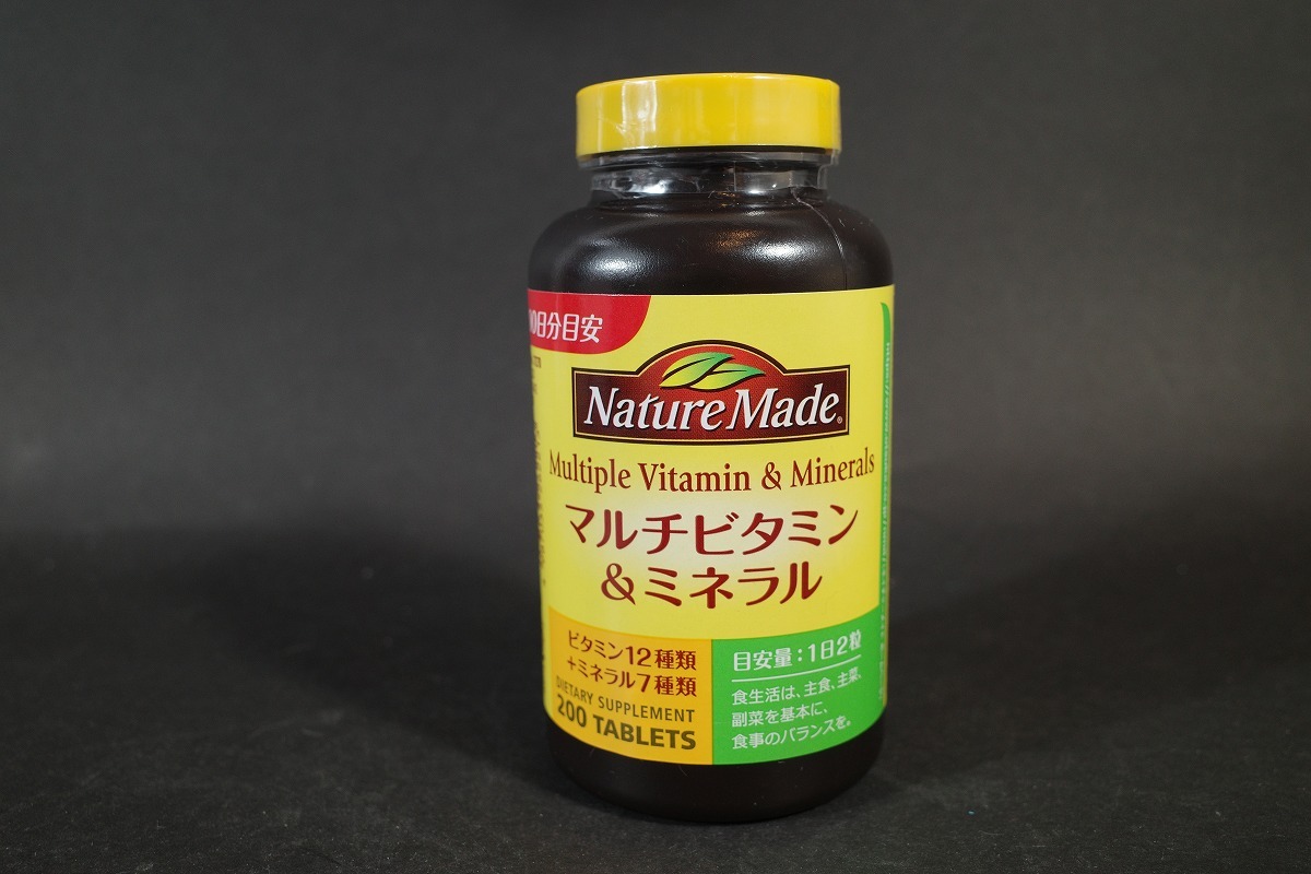 未開封 大塚製薬 ネイチャーメイド マルチビタミン&ミネラル 200粒 100日分拍卖