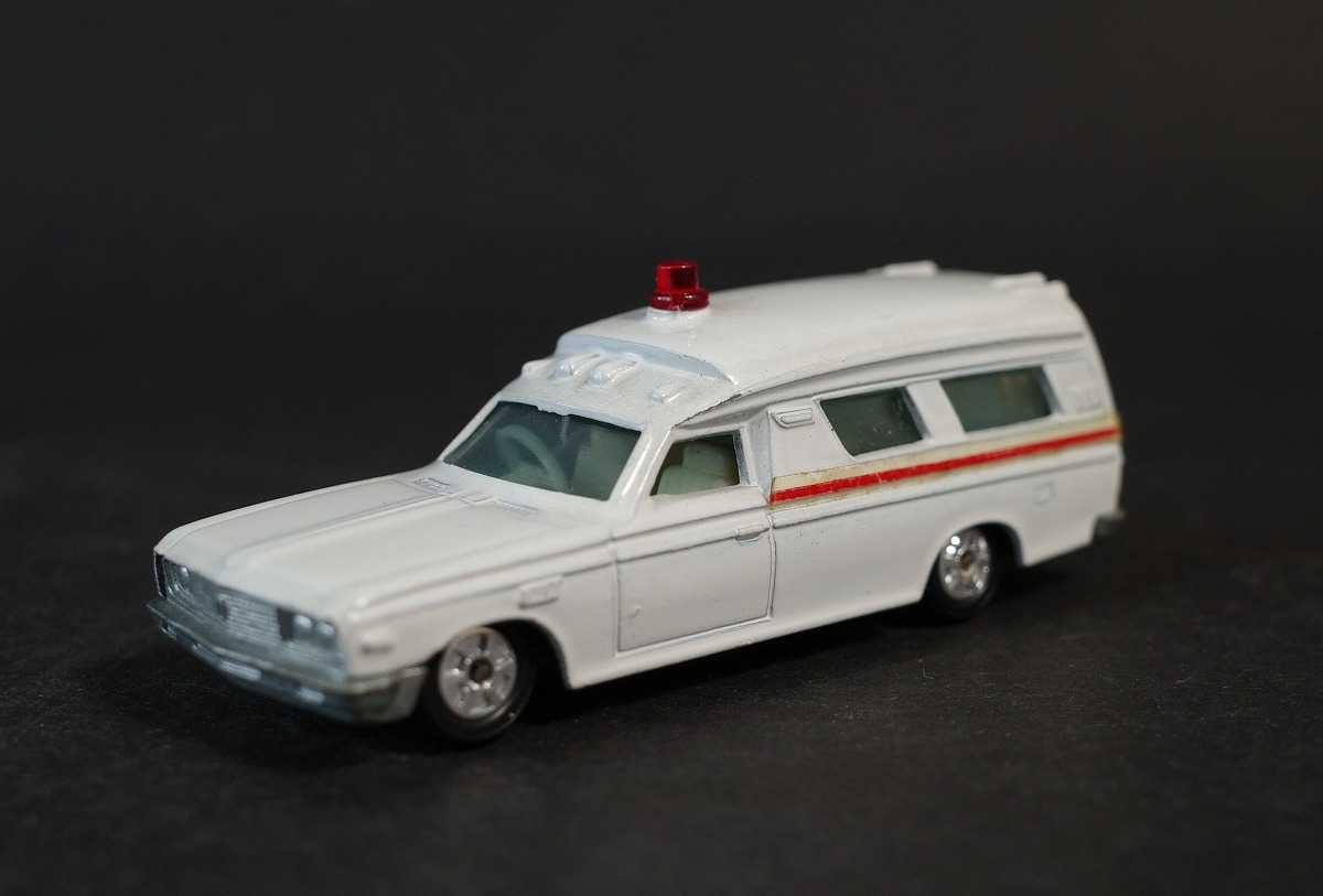 ピューター PEWTER 一輪挿し 花器 花瓶 アンティーク シンガポール 97% 銀 シルバー拍卖