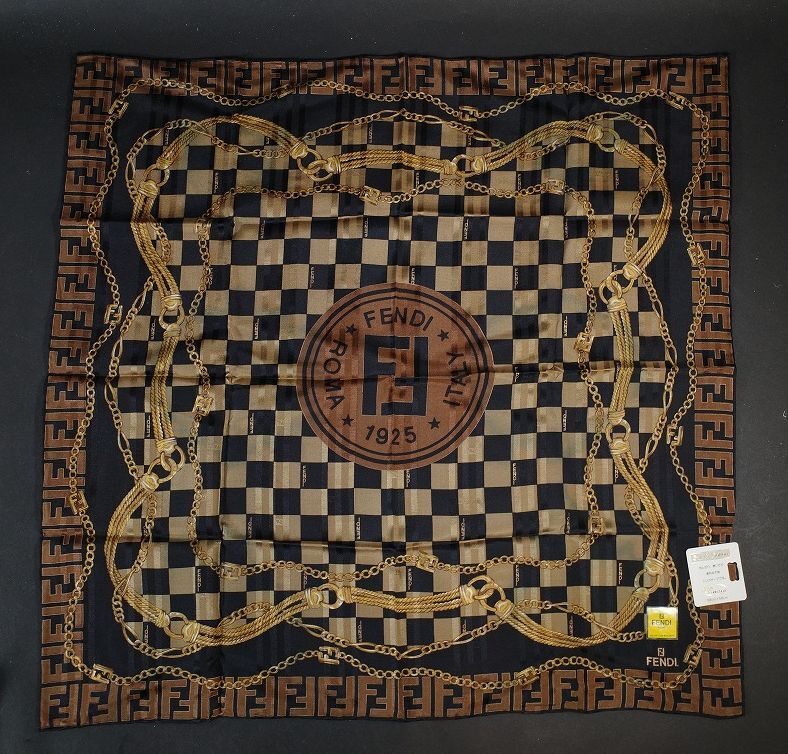未使用 FENDI フェンディ 大判ハンカチ ひざ掛け ブラック 黒 チェーン ズッカ シルク コットン 58×58拍卖