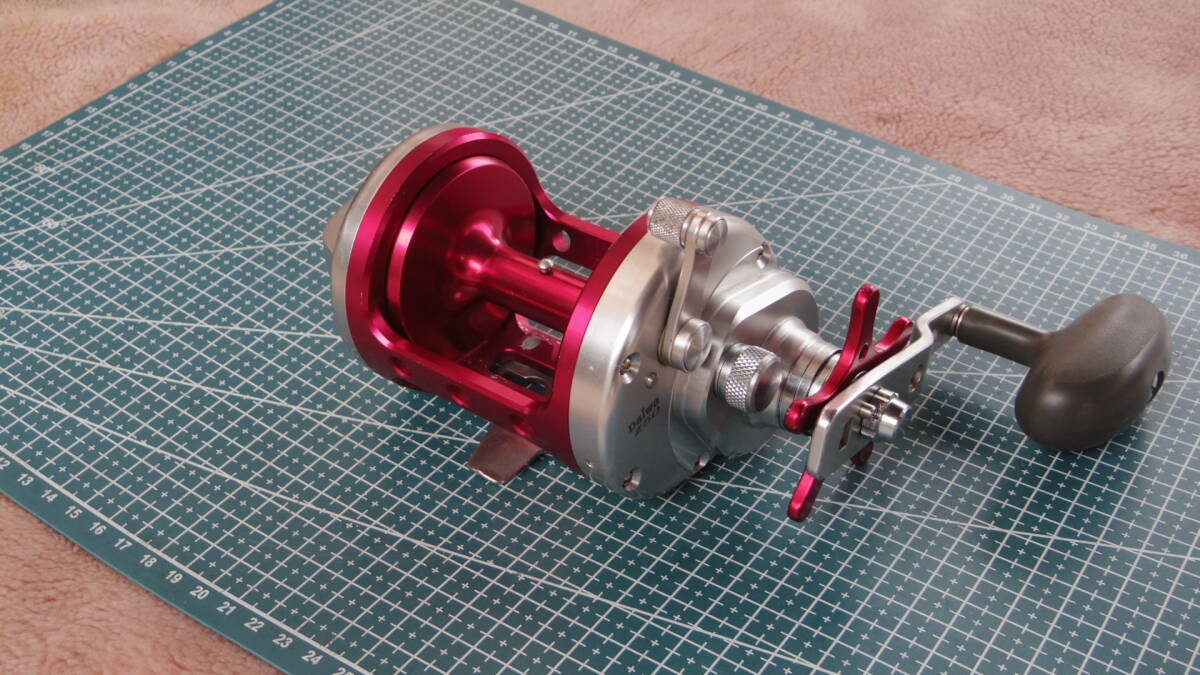 美品 ダイワ トーナメント石鯛Z50 イシダイ 石鯛拍卖