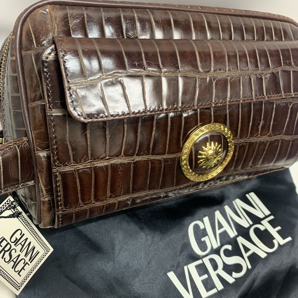 【未使用に近い】 VERSACE ヴェルサーチ サンバースト クロコ型押し 鰐 クラッチバッグ セカンドバッグ ブラウン系拍卖