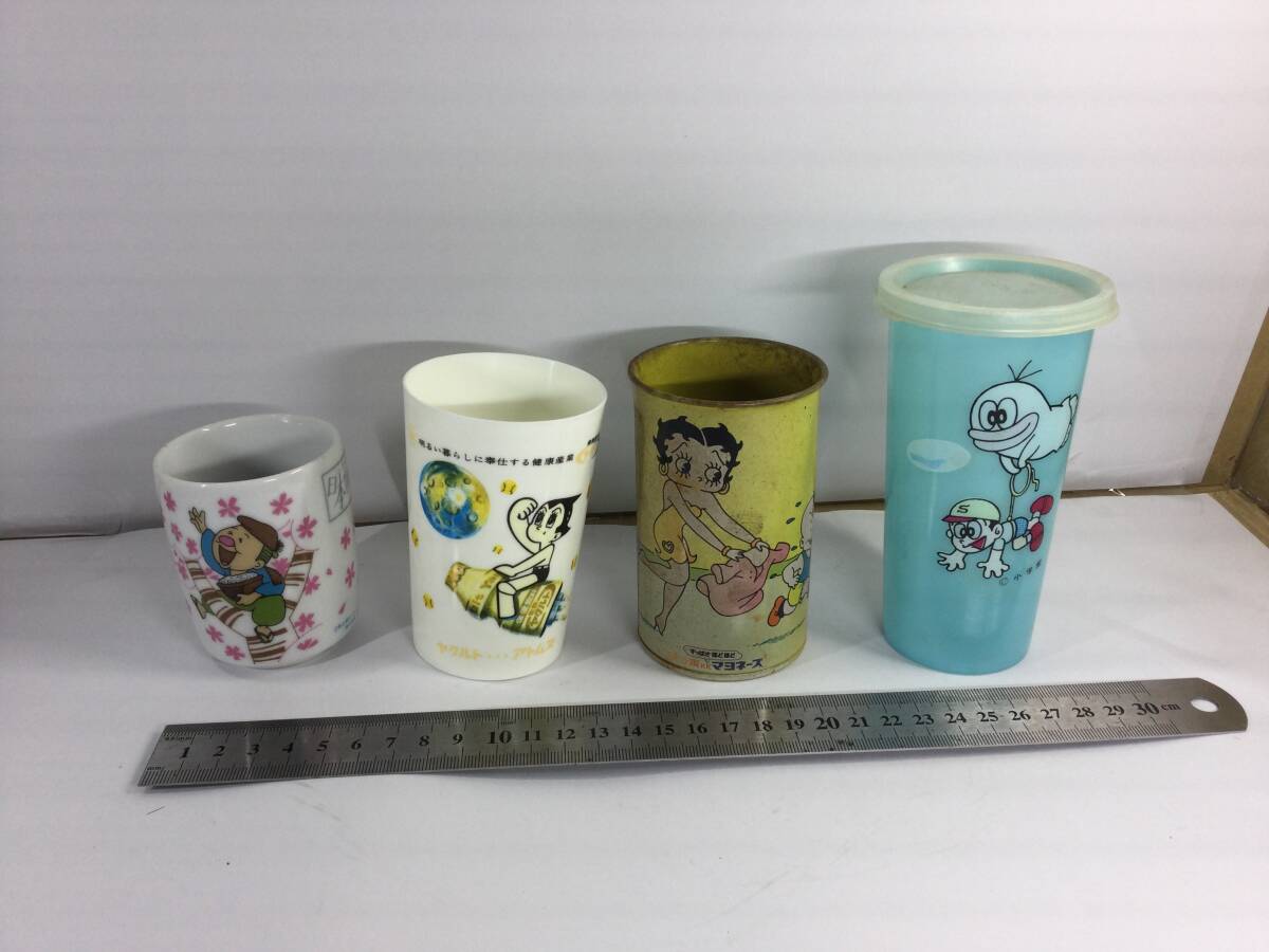 鉄腕アトム ベティちゃん オバQ 花咲じいさん 樹氷 タコ コップ グラス 茶碗 当時物 レア レトロ 昭和 アンティーク拍卖