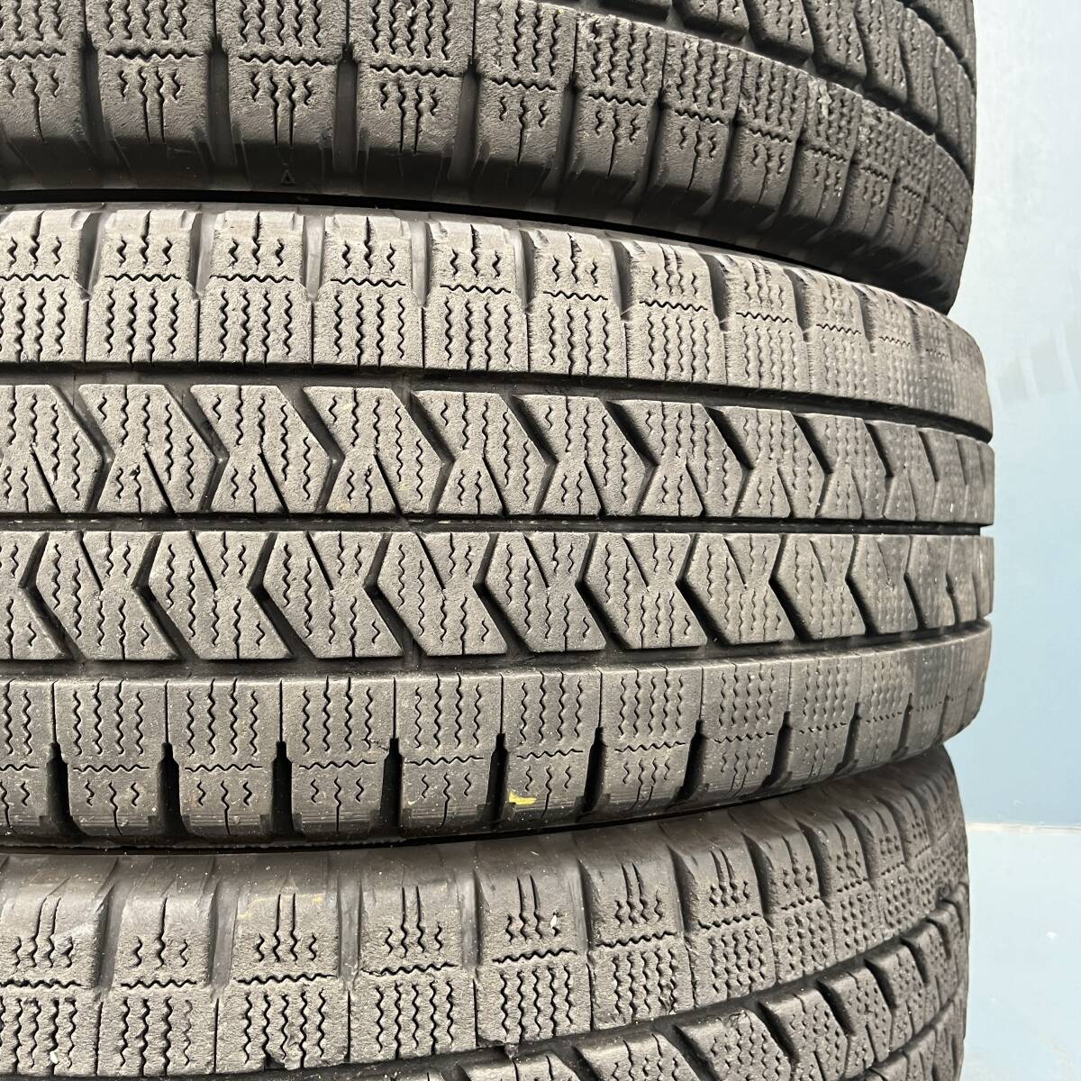 スーパーバリ山★レア 2024年製 225/75R16 118/116L ブリヂストン W989 スタッドレス 6本セット 1拍卖