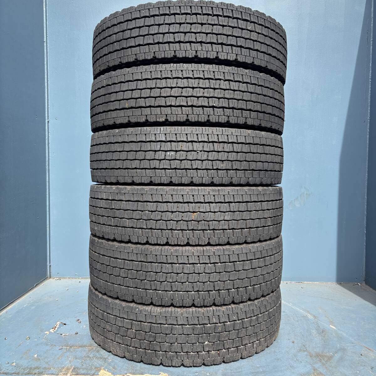 スーパーバリ山★2021年製!! 225/80R17.5 123/122L ダンロップ SP081 スタッドレス 6本セット拍卖
