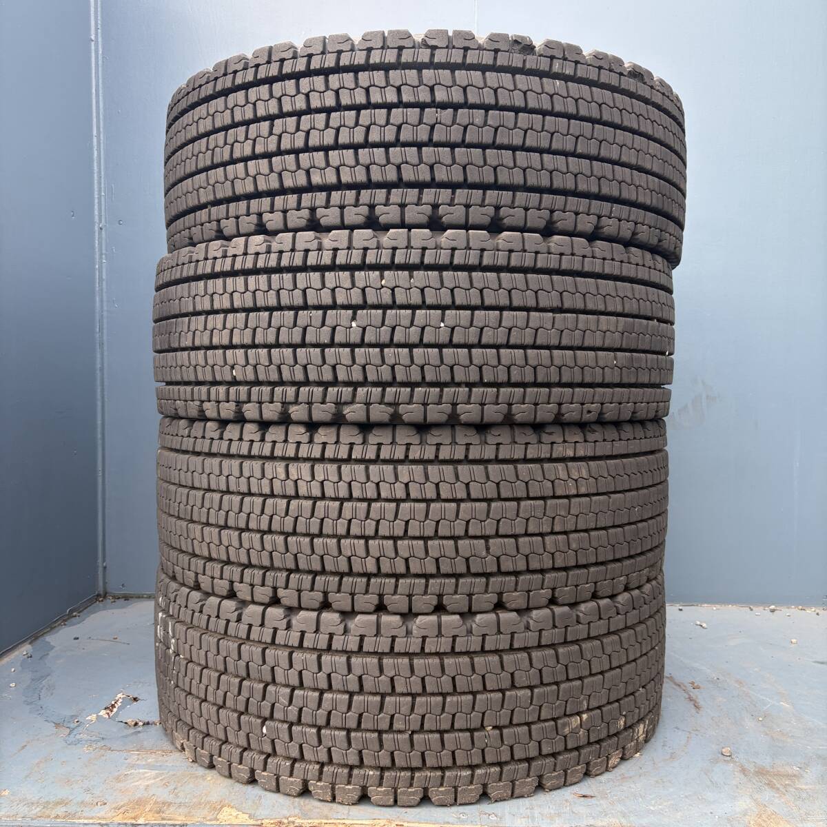 スーパーバリ山★14mm 245/70R19.5 136/134J ブリヂストン W900 スタッドレス 4本セット 拍卖