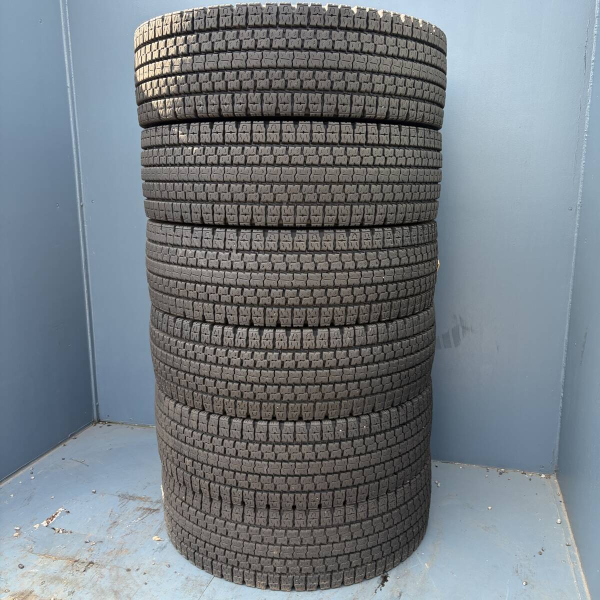 スーパーバリ山★245/70R19.5 136/134J TOYO M929 スタッドレス 6本セット 拍卖