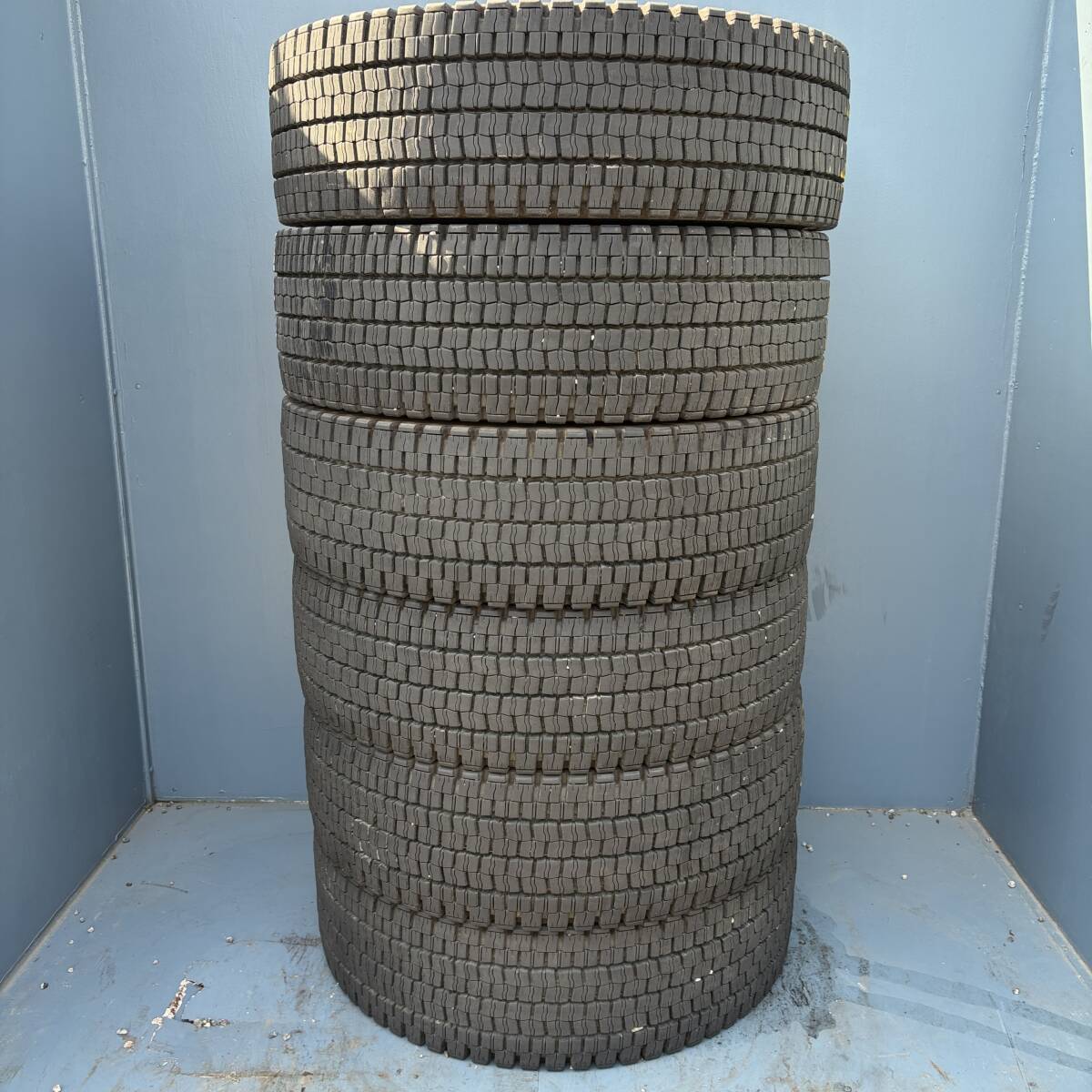 スーパーバリ山★ 265/70R19.5 140/138J ダンロップ SP001 スタッドレス 6本セット 拍卖