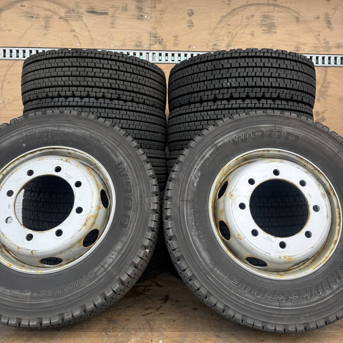 ほぼ新品?!★即納 18mm ISOホイール 265/70R19.5 140/138J ブリヂストン W900スタッドレス 12本セット 1台分拍卖