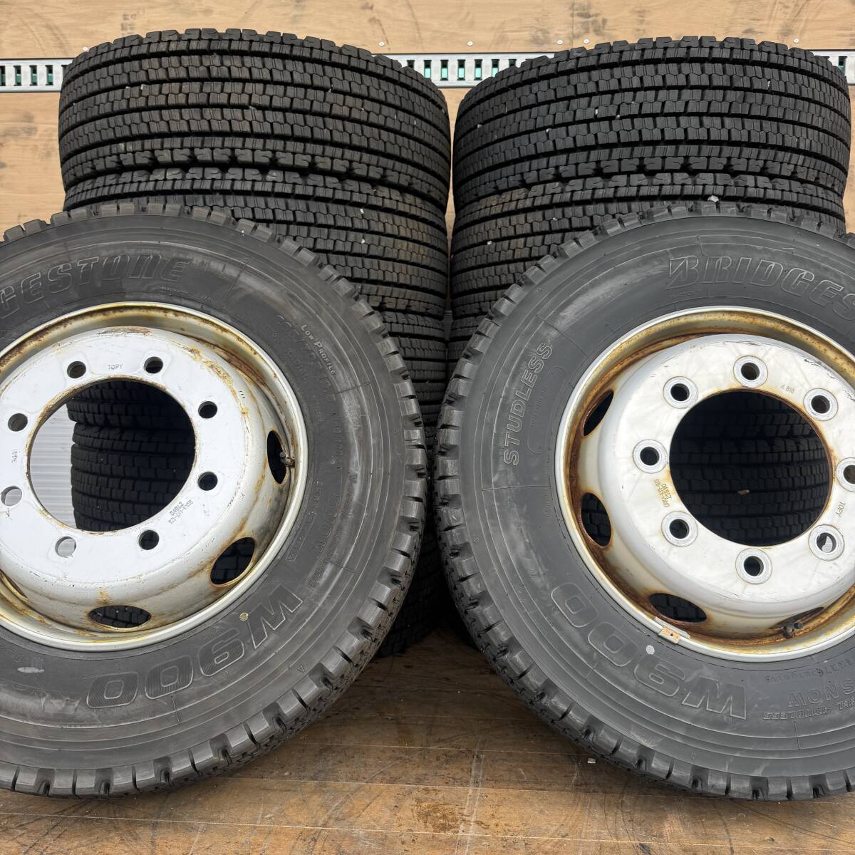 ほぼ新品?!★即納 18mm ISOホイール 265/70R19.5 140/138J ブリヂストン W900スタッドレス 12本セット 1台分 2拍卖
