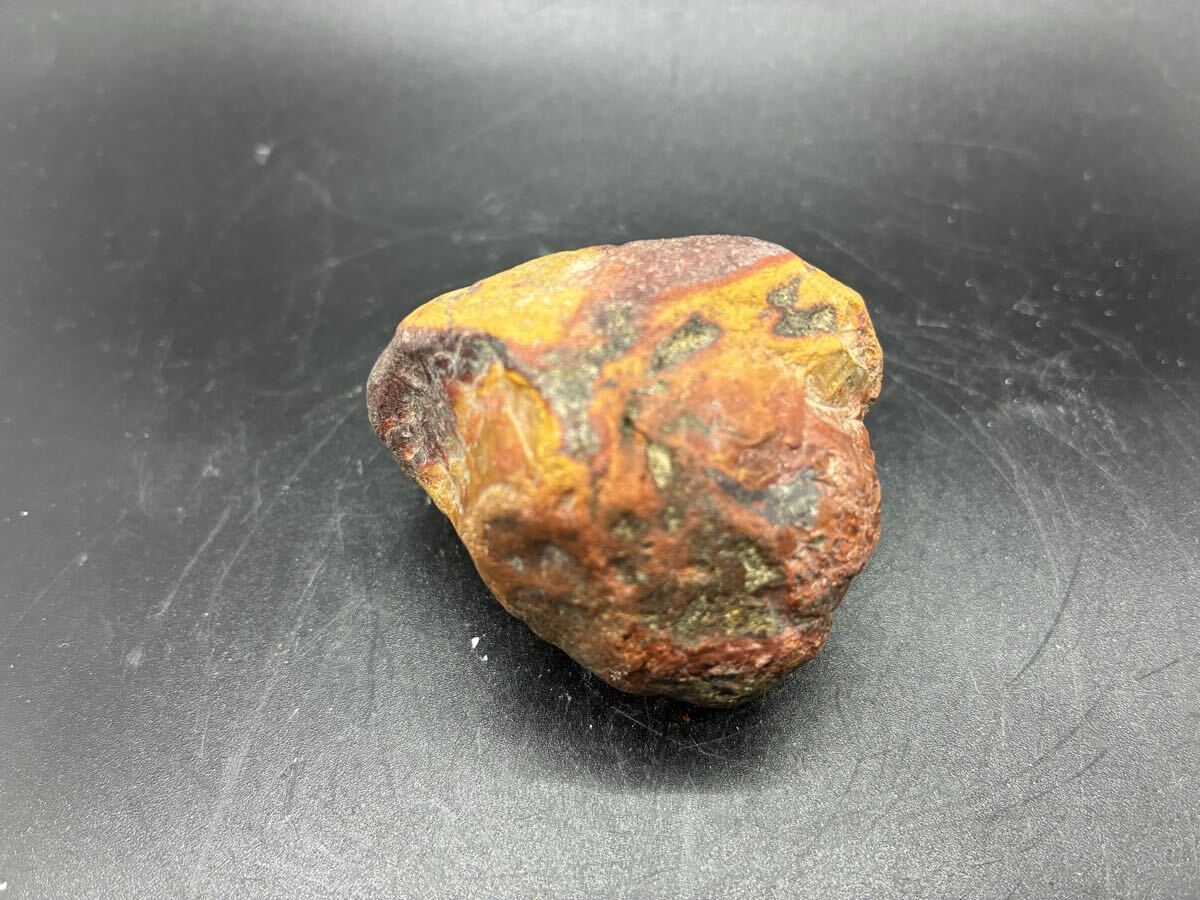 S176 碧玉 ジャスパー 赤 黄 イエロー 石英 玉髄 医王山 原石 鑑賞石 水石 自然石 天然石 小矢部川 富山拍卖