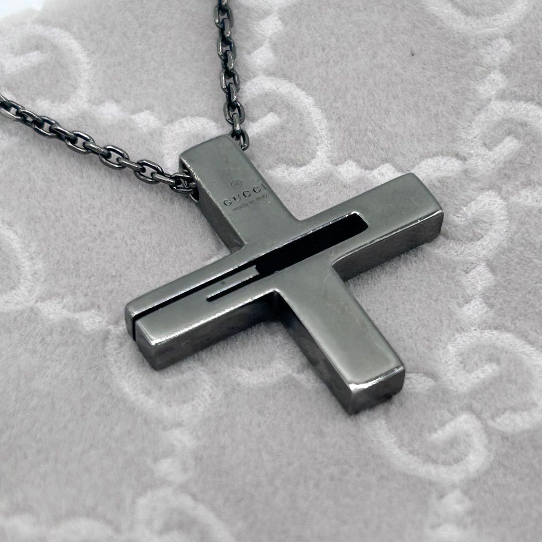GUCCI グッチ ブラック カットアウトG クロス ネックレス拍卖