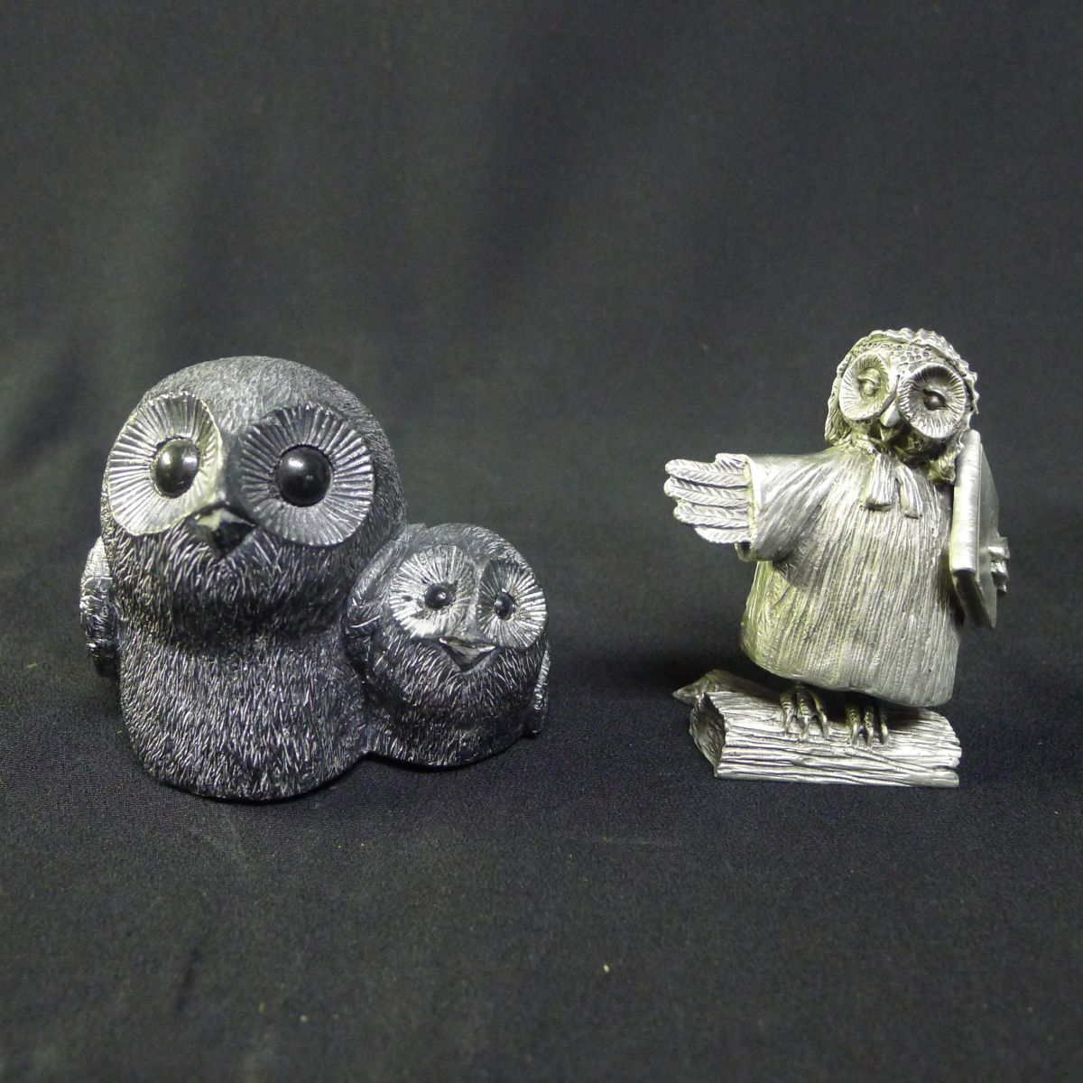 j◆411 錫製 フクロウ梟 置物2点 イヌイット 鳥 オブジェ インテリア 置物 約幅8,4㎝ 高さ7㎝ 奥行6㎝/60拍卖