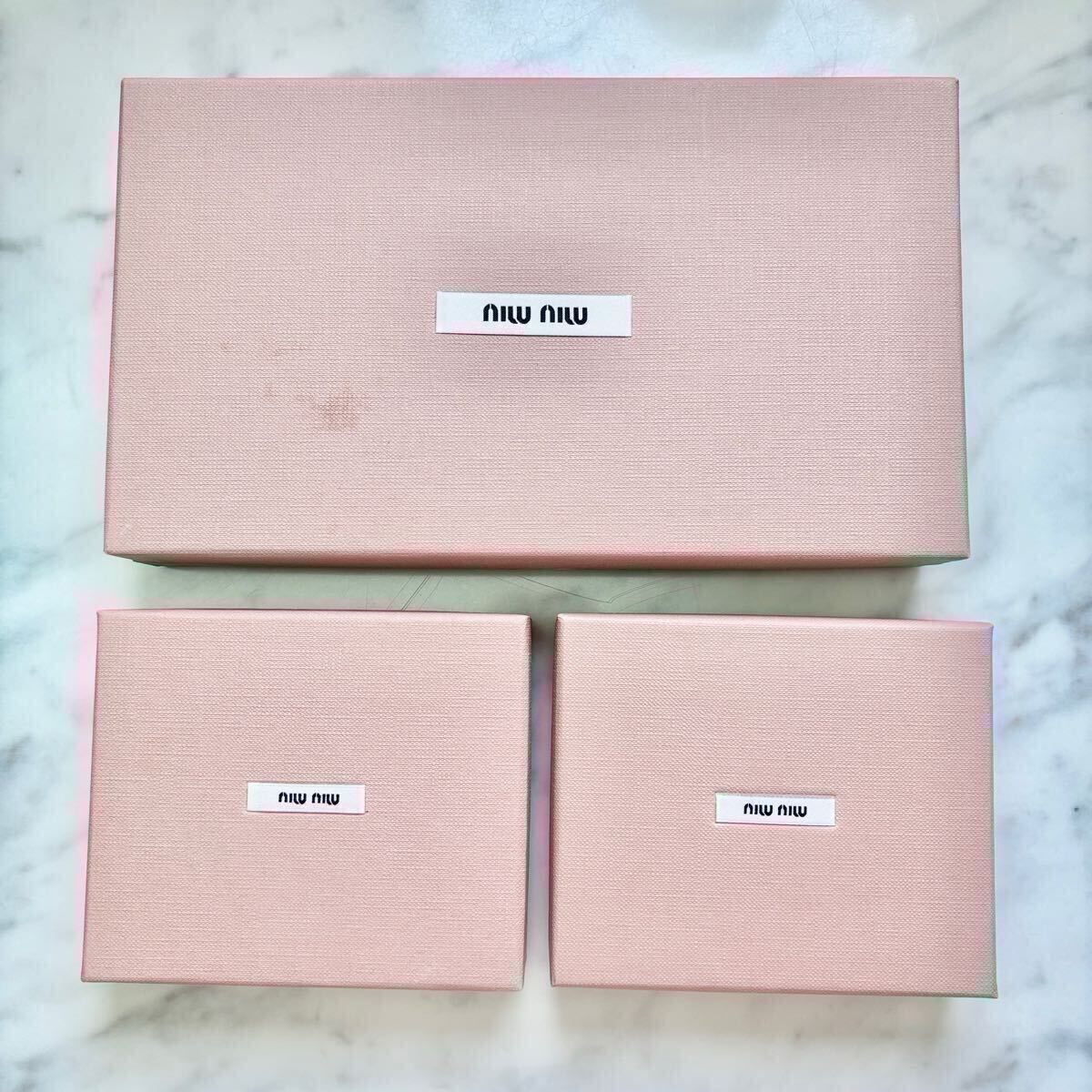 ■送料無料■miumiu ミュウミュウ 箱 ボックス BOX 3個 紙箱 24.8cm × 14.2cm 12.7cm × 10.7cm ピンクベージュ 空箱 ジャンク品 正規品拍卖