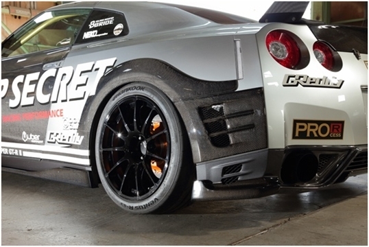 「TOP SECRET」R35(GT-R)MY07~MY11用10mm リアオーバーフェンダー(カーボン/車検対応品)拍卖