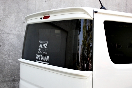 「ガレージベリー/Vary」エブリイ(DA17V/W)標準ルーフ車用ゲートスポイラー拍卖