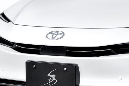 「K'SPEC」60系プリウス(MXWH6#/ZVW6#)用アッパーグリルガーニッシュ拍卖