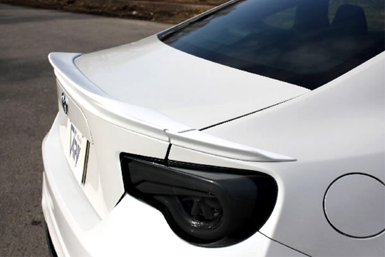 「ガレージベリー/VARY」スバル BRZ(ZC6)用トランクスポイラー(FRP)拍卖