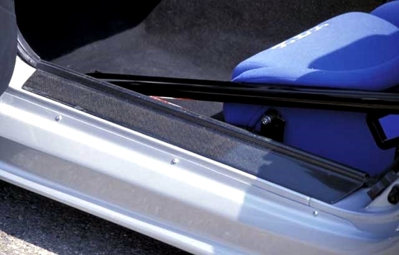 「ガレージベリー/Vary」NB系ロードスター(NB6C/NB8C)用スカッフプレート(カーボン)x左右拍卖