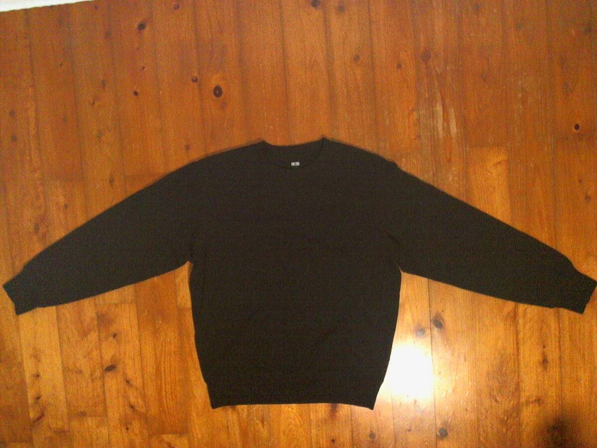 ☆ほぼ未使用・美品☆ユニクロ【UNIQLO】スウェットシャツ 前Vプルオーバー トレーナー S 黒 ブラック クリックポスト可拍卖