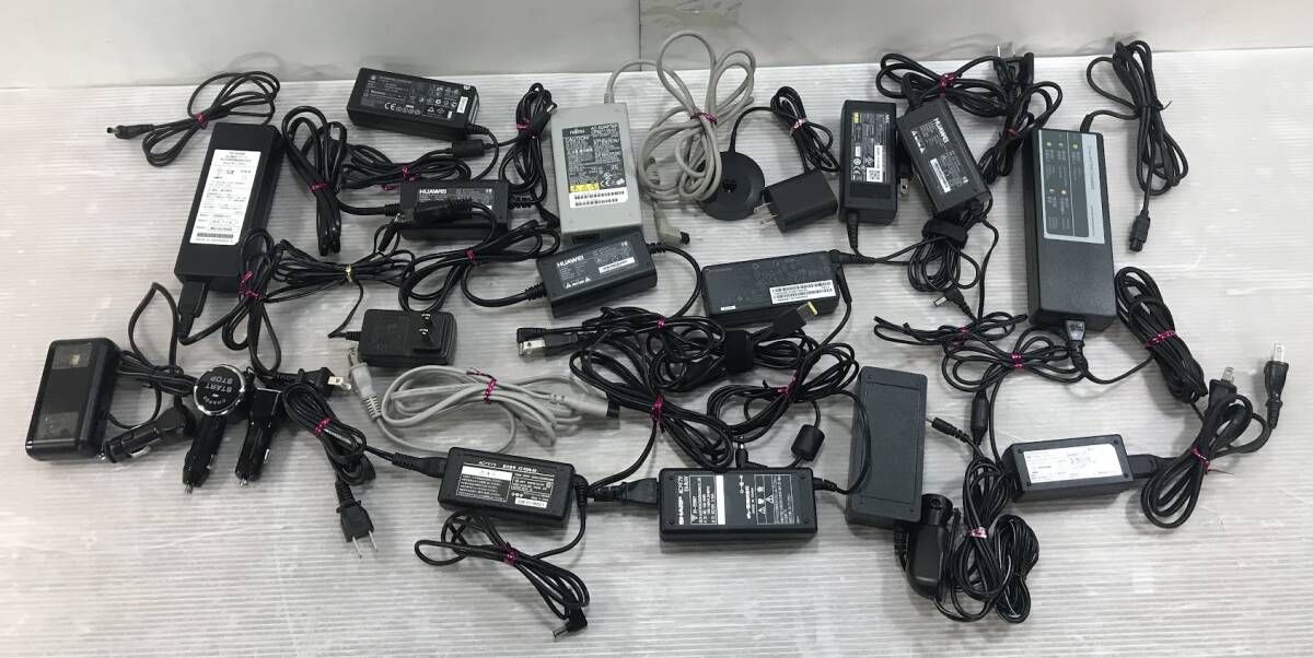 浜/コード/まとめ売り/17品/電源コード/充電コード/ACアダプター/PC用アダプター/ACスタンド/カーチャージャー/動作未確認/浜10.2-219田拍卖