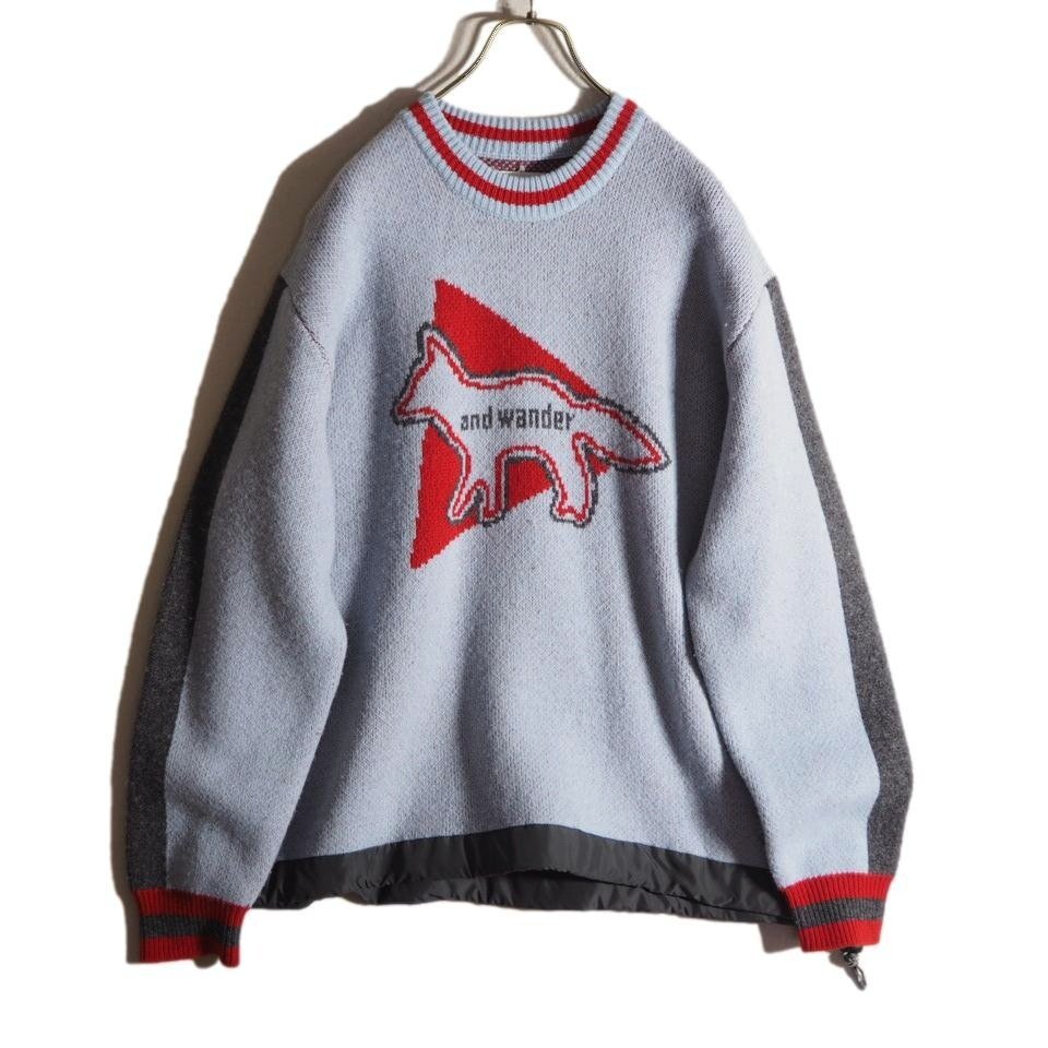 P4393z6 ■MAISON KITSUNE メゾンキツネ × and wander アンドワンダー■ knit pullover クルーネック ウールニット ブルー 4 秋冬拍卖