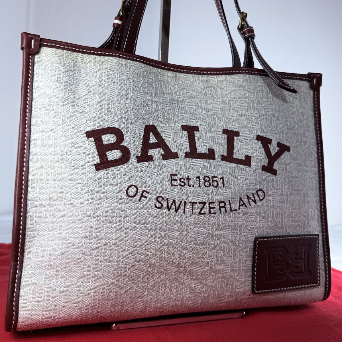 1円【 未使用級 】 バリー BALLY トートバッグ レザー キャンバス 肩掛け ビジネス 通勤 メンズ レディース拍卖